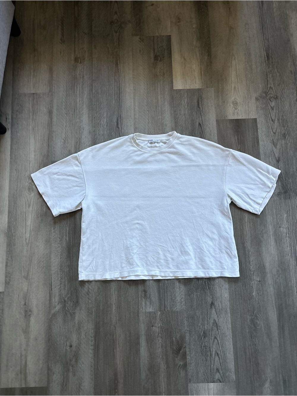 Zara White Short Sleeve Crewneck Tee